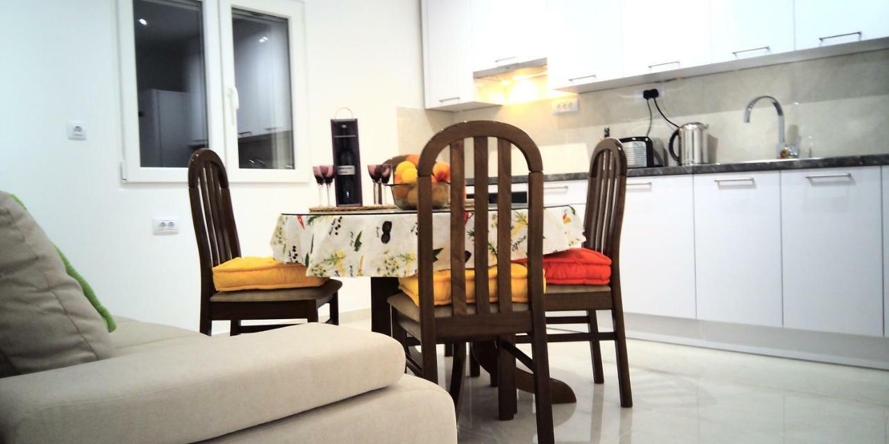 Apartment Marina Komiža Buitenkant foto